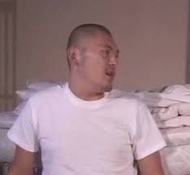 「そうだよ(便乗)」先輩は便乗した。後輩は困惑し、少し顔をしかめているようにも見える。「見たけりゃ見せてやるよ」あぁ、また始まった。